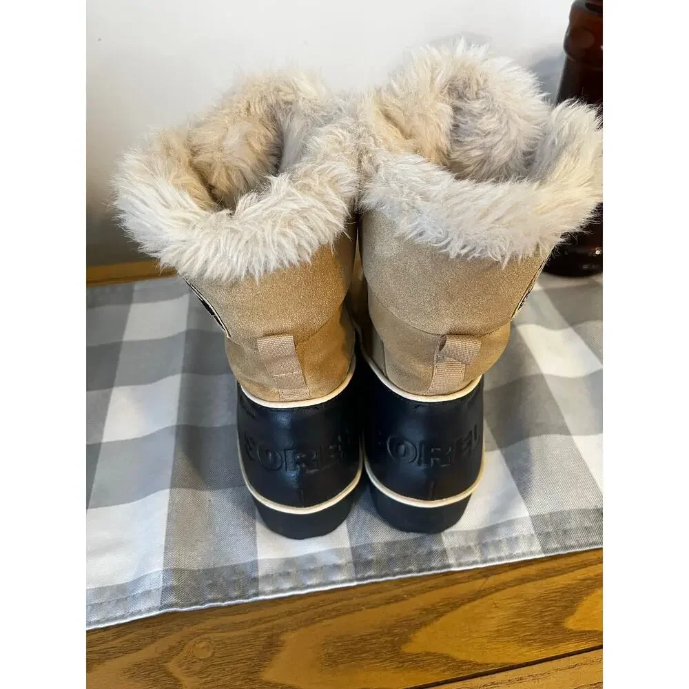 Sorel gently preowned